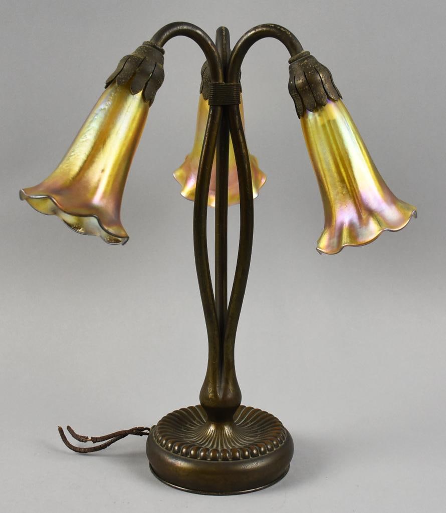 c1905 Tiffany Bronze Lable Lamp No. 319, Favrile Lily Shades (1 of 19)