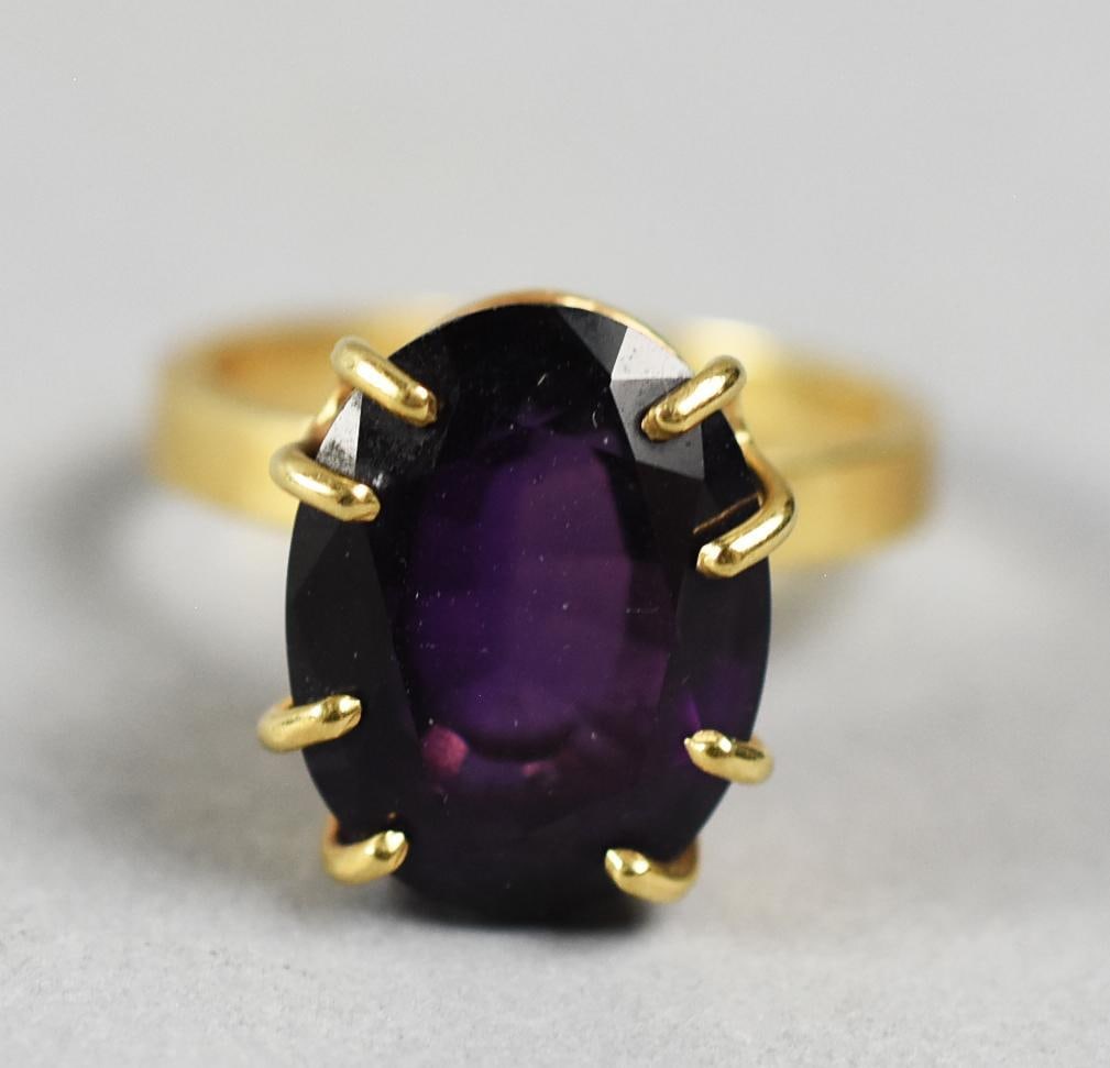 14K Yellow Gold & Amethyst Cocktail Ring, Signed: This gorgeous ring is vintage and designer signed. It is 14K yellow gold with a large deep purple oval cut amethyst in an eight prong setting. The designer mark is Js or J5 and is stamped 14K. Size