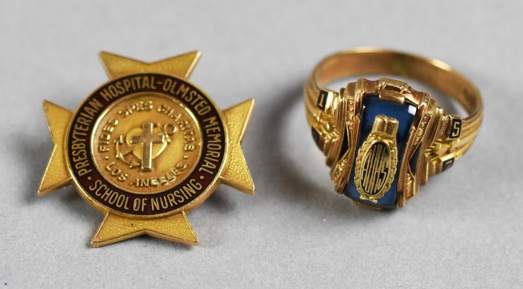 10k Gold Ring & Olmsted Nursing School Pin: Wonderful lot of vintage 10k jewelry featuring a high school ring from 1957 with what appears to be AUHS. The 10k gold pin is from the Prespatarian?Hospital - Olmsted Memorial School of Nursing. Date