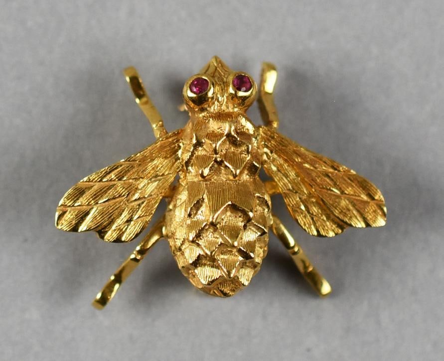 18k Gold Bee Lapel Pin Ruby Eyes - 3