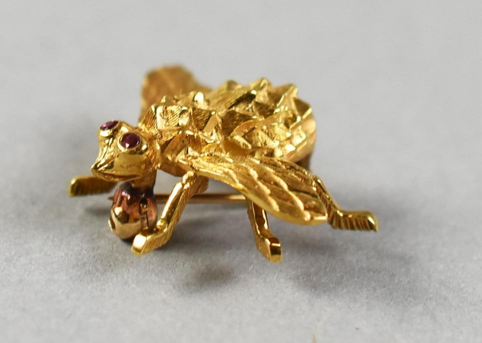 18k Gold Bee Lapel Pin Ruby Eyes - 4