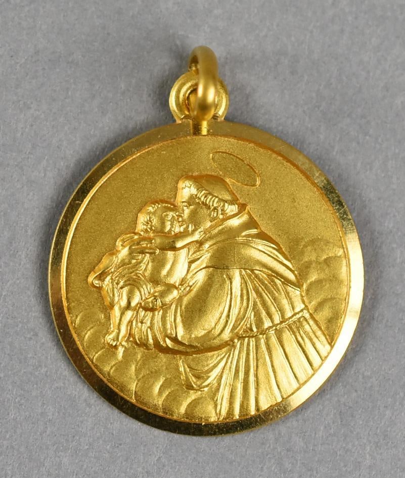 18k Gold St. Anthony Cradling Child Jesus Pendant (1 of 4)