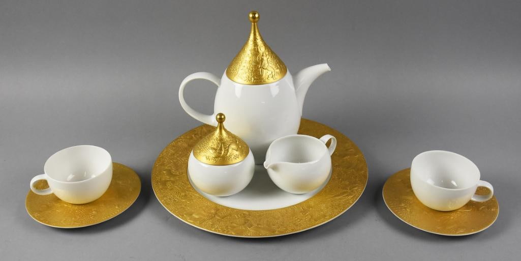 Bjorn Wiinblad Rosenthal Magic Flute Gold Gilt Tea Set Signed: Beautiful porcelain of a collaboration between Rosethal and Danish artist Bjorn Wiinblad. It is from the Magic Flute collection depicting Mozart's fantasy world. White porcelain with relief of