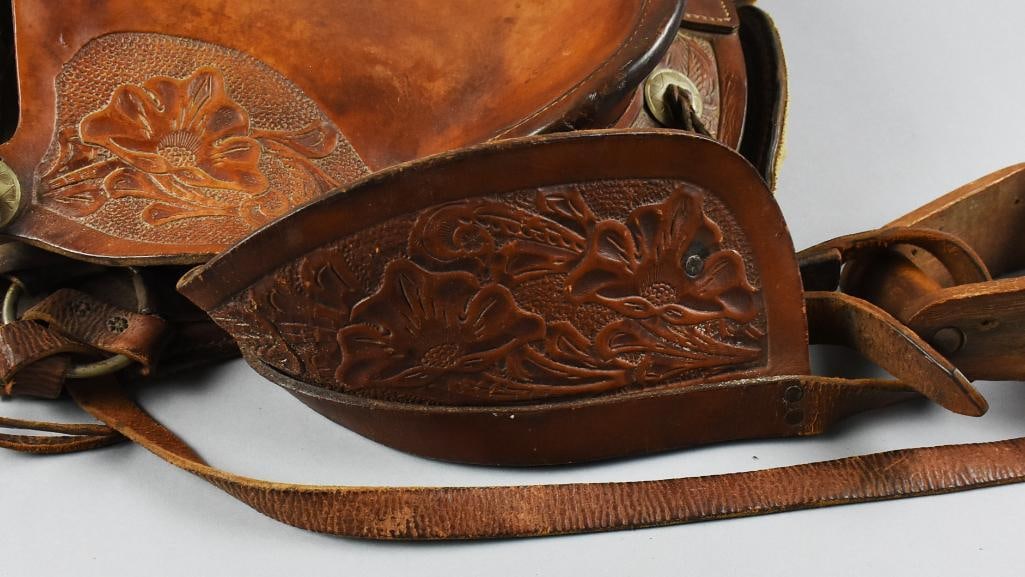 c1940 Leather and Tooled Youth Saddle - 6