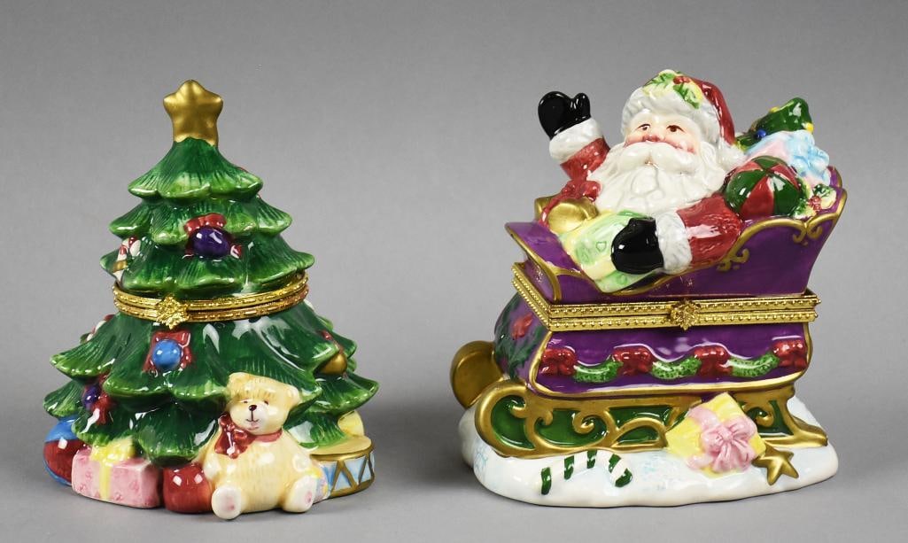 Vintage Porcelain Santa in Sleigh, Christmas Tree Trinket: Very nice pair of porcelain trinket boxes with a Christmas theme. They include a Santa Claus in a purple sleigh with gifts and a decorated Christmas tree. No visible marks with both being approx. 5"