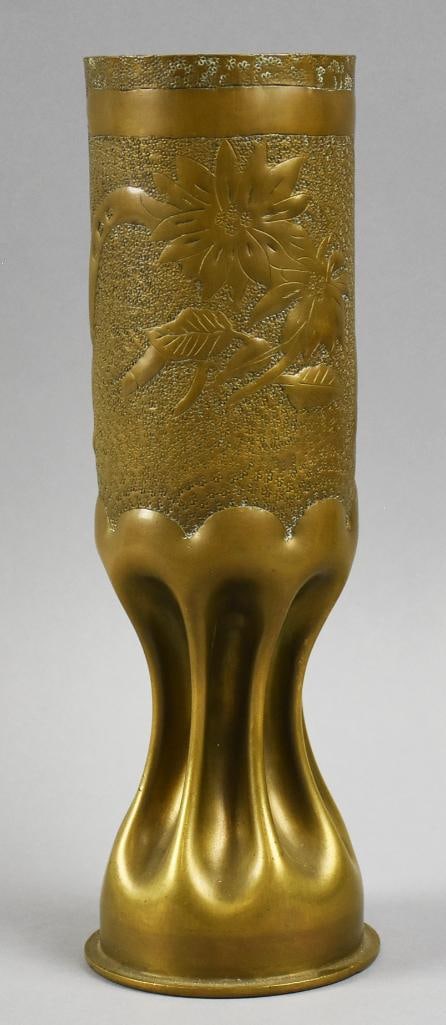 Schneider & Cie Trench Art 75 MM Cartridge 1922 Signed: This is a wonderful piece of WWI history in this 1918 Schneider & Cie (France) 75 mm shell casing turned into a trench art vase. It is dated 1922 and signed by the artist/soldier. Hand embossed