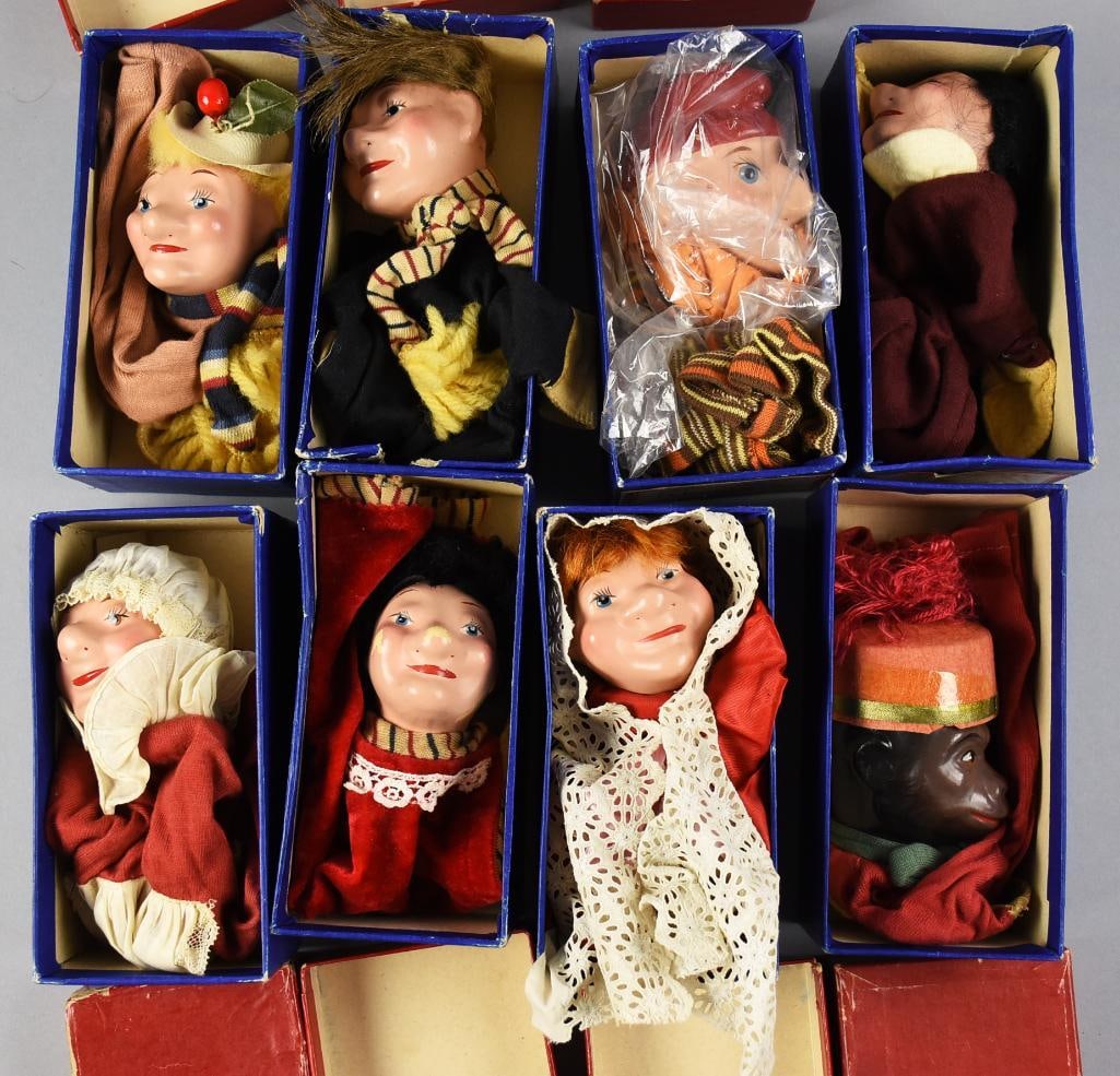 Vintage Gessler Publishing French Character Hand Puppets (1 of 6)