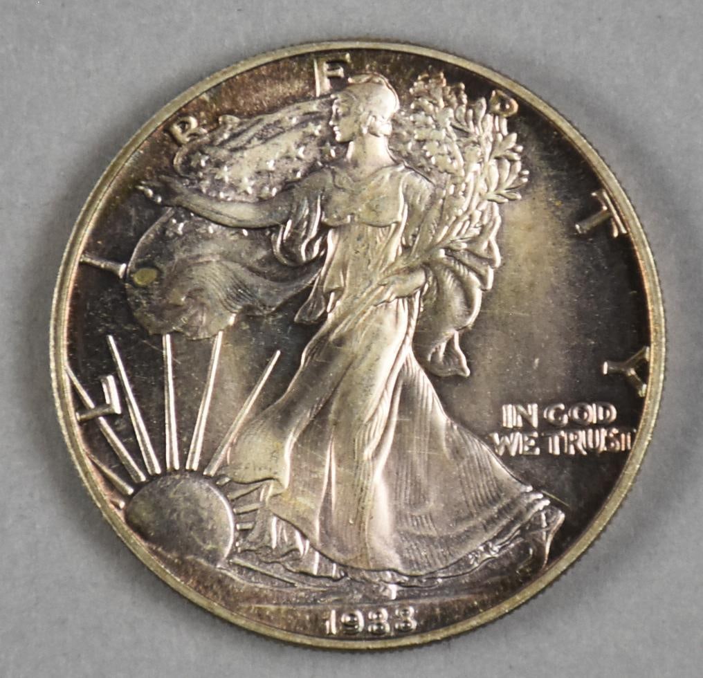 1988 (1) Ounce Fine .999 Silver American Eagle (1 of 3)