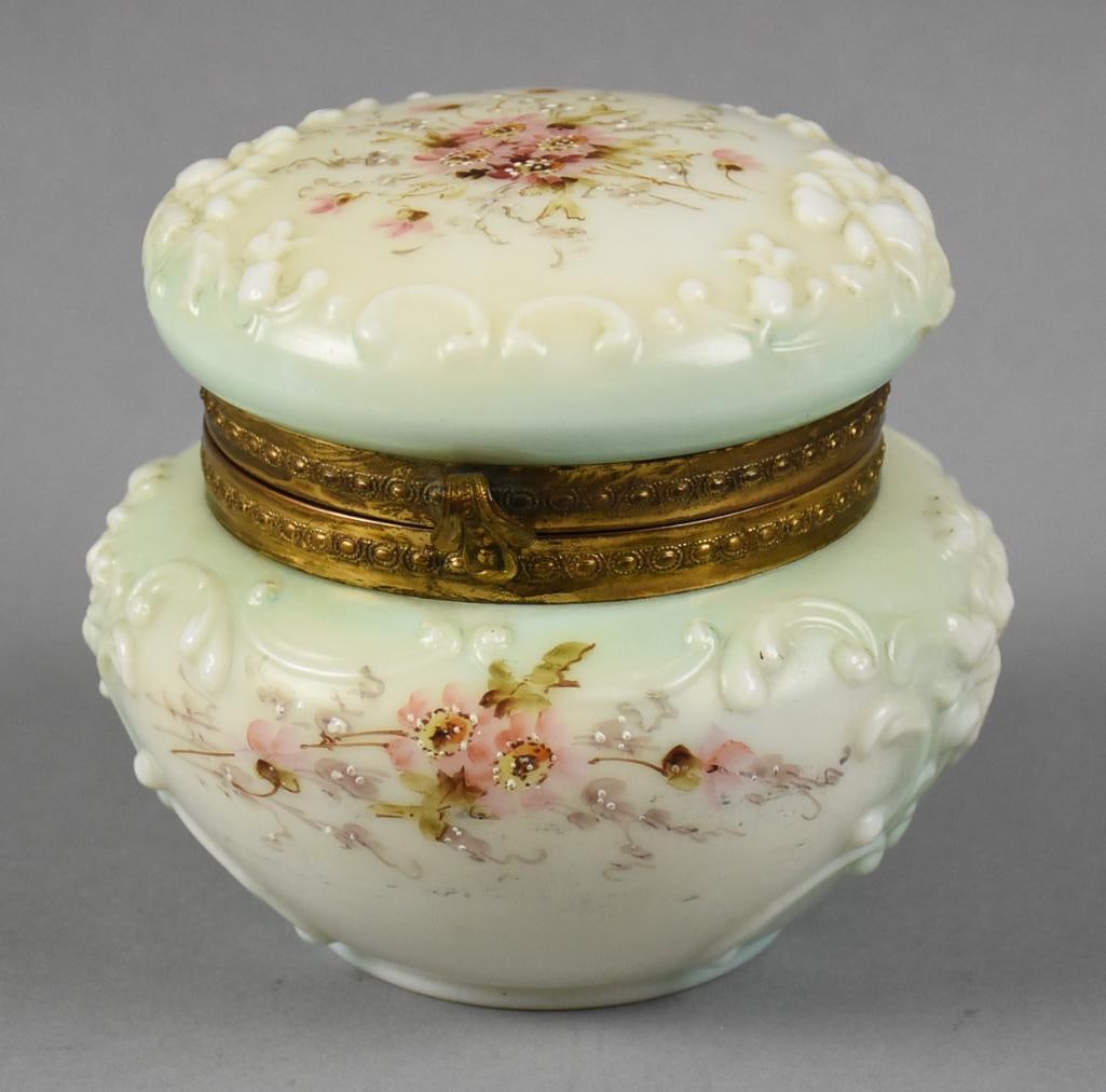 Antique Wavecrest Hand Painted Porcelain Jewel/Trinket Box (1 of 8)