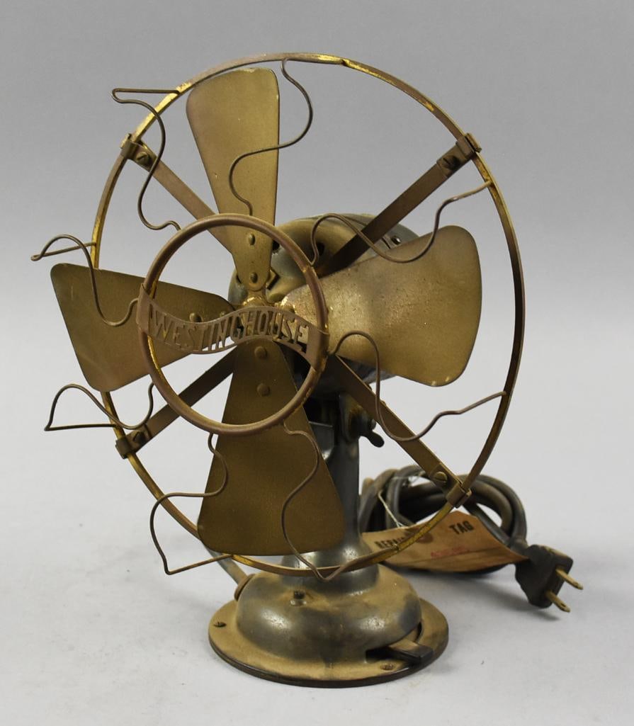 c1910 Westinghouse Whirlwind Series Desk Fan: Great looking antique Westinghouse desk fan. It is from the Whirlwind series, style 98926A, serial 205718. Four blades are brass, cage appears brass.? Solid cast iron base, cord is vintage but does