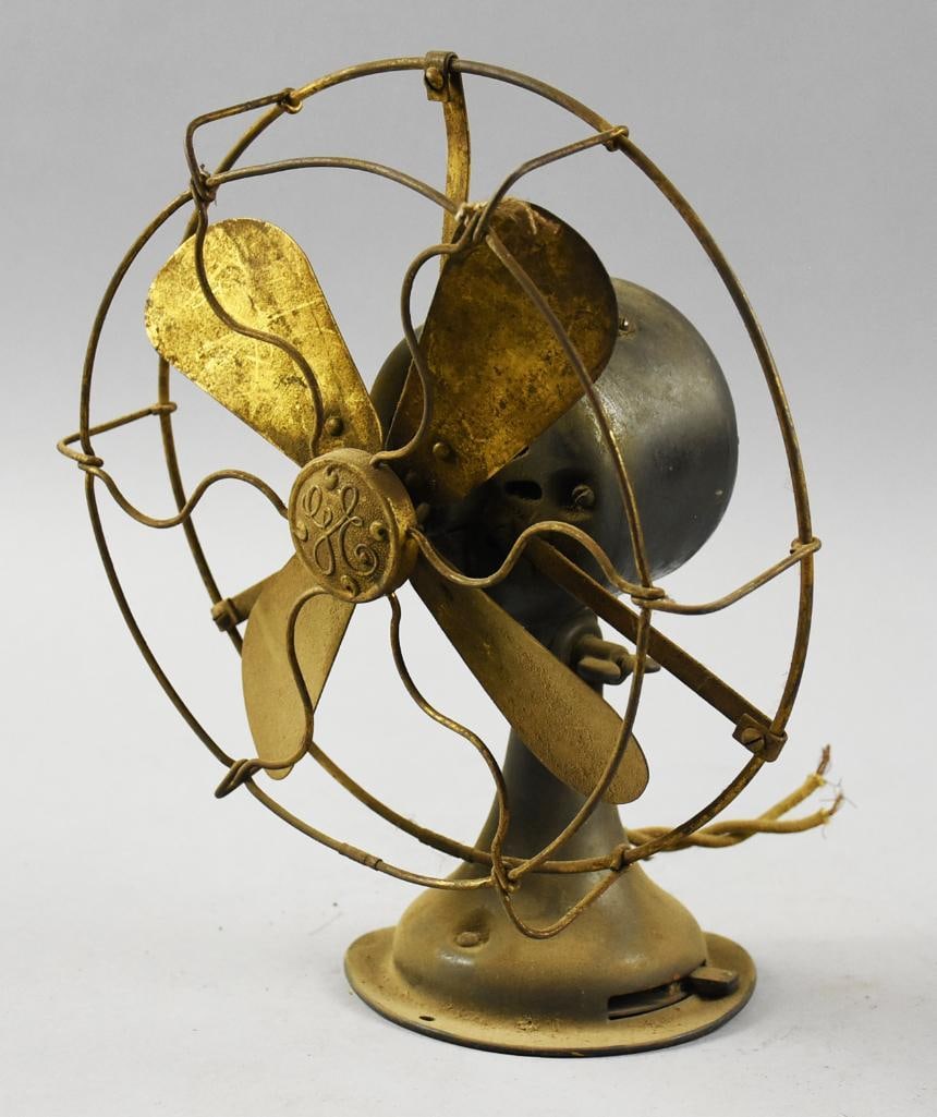 c1905 General Electric Alternating Current Desk Fan (1 of 10)