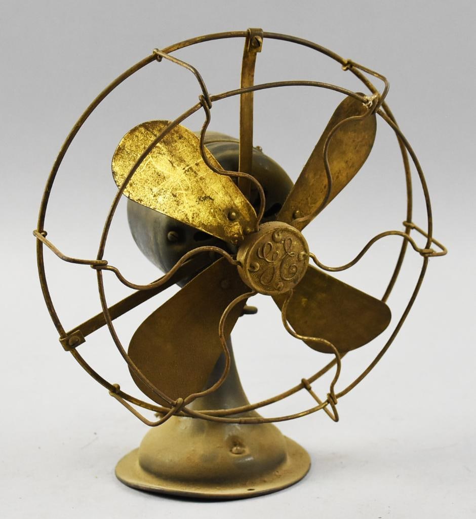 c1905 General Electric Alternating Current Desk Fan - 2