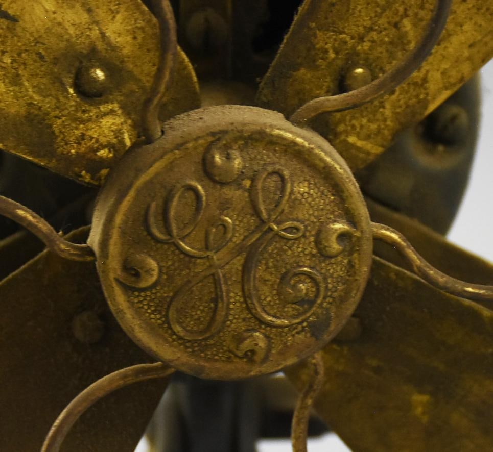 c1905 General Electric Alternating Current Desk Fan - 3
