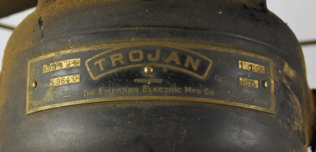 1912 Emerson Trojan Four Brass Blade Table Fan - 3