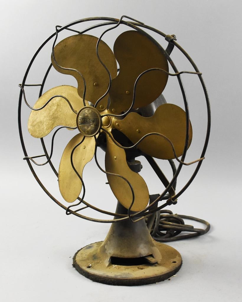 c1925 Emerson Alternating Current Desk Fan: Beautiful old The Emerson Electric Mfg Co desk top fan. It is No. 2681, Type 71666 and the last six blade fan Emerson made. It has a cast iron base, six brass blades and what appears to be a steel