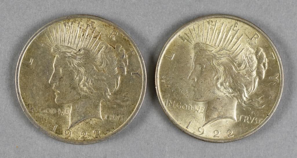 1922 Peace Dollars: Lot is for a pair of 1922 Peace dollars.