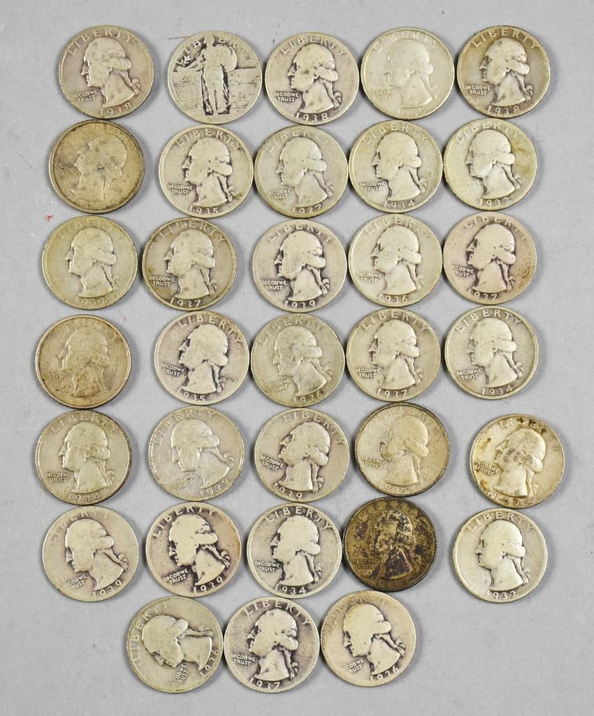 (33) 1930s Silver Washington Quarters, Circulated: Lot is 32 silver Washington quarters and one single Standing Liberty quarter.