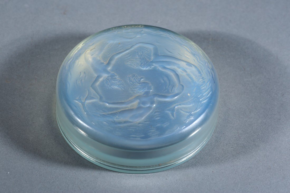 Sabino Glass "Les Ondines" Boudoir Box: Sabino Glass "Les Ondines" Boudoir Box. Lid features three mermaids swimming in a circle. Raised Sabino Paris on lid and inside of box, bottom is etched Sabino Paris in cursive. In very good condition