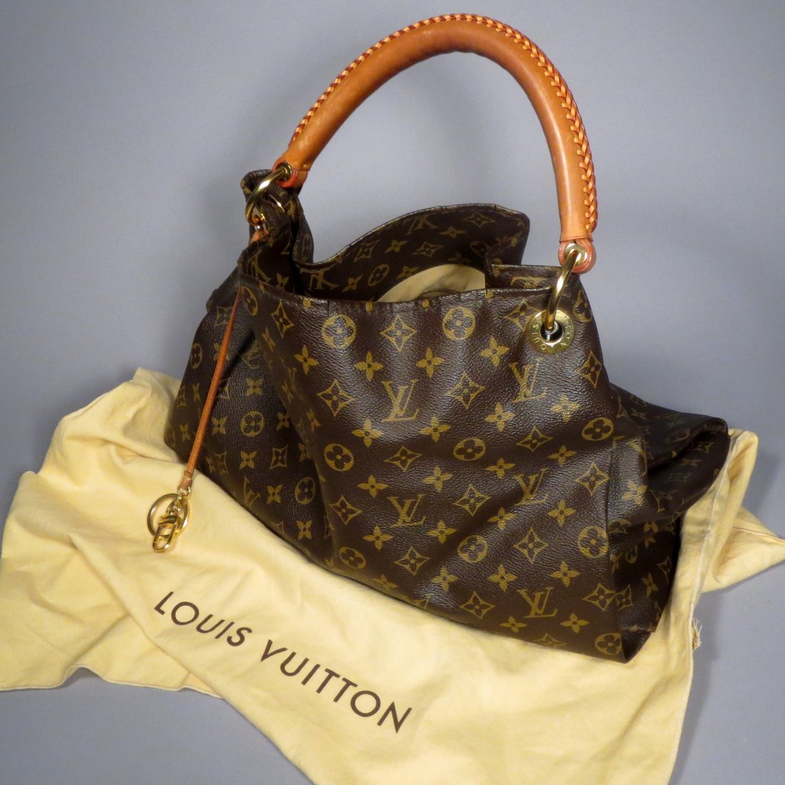 Louis Vuitton Artsy Bag (1 of 10)