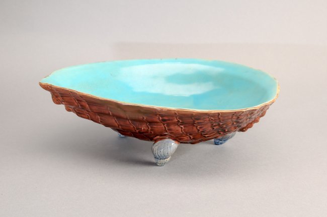 Majolica English c1880 Holdcroft Footed Shell Bowl (1 of 2)