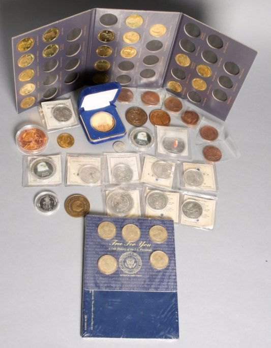 Large Lot US and Foreign Coins and Tokens (1 of 3)