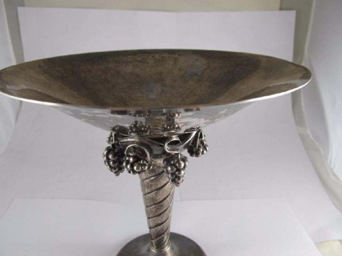 GEORG JENSEN STYLE STERLING HAND HAMMERED GRAPE TAZZA (1 of 8)