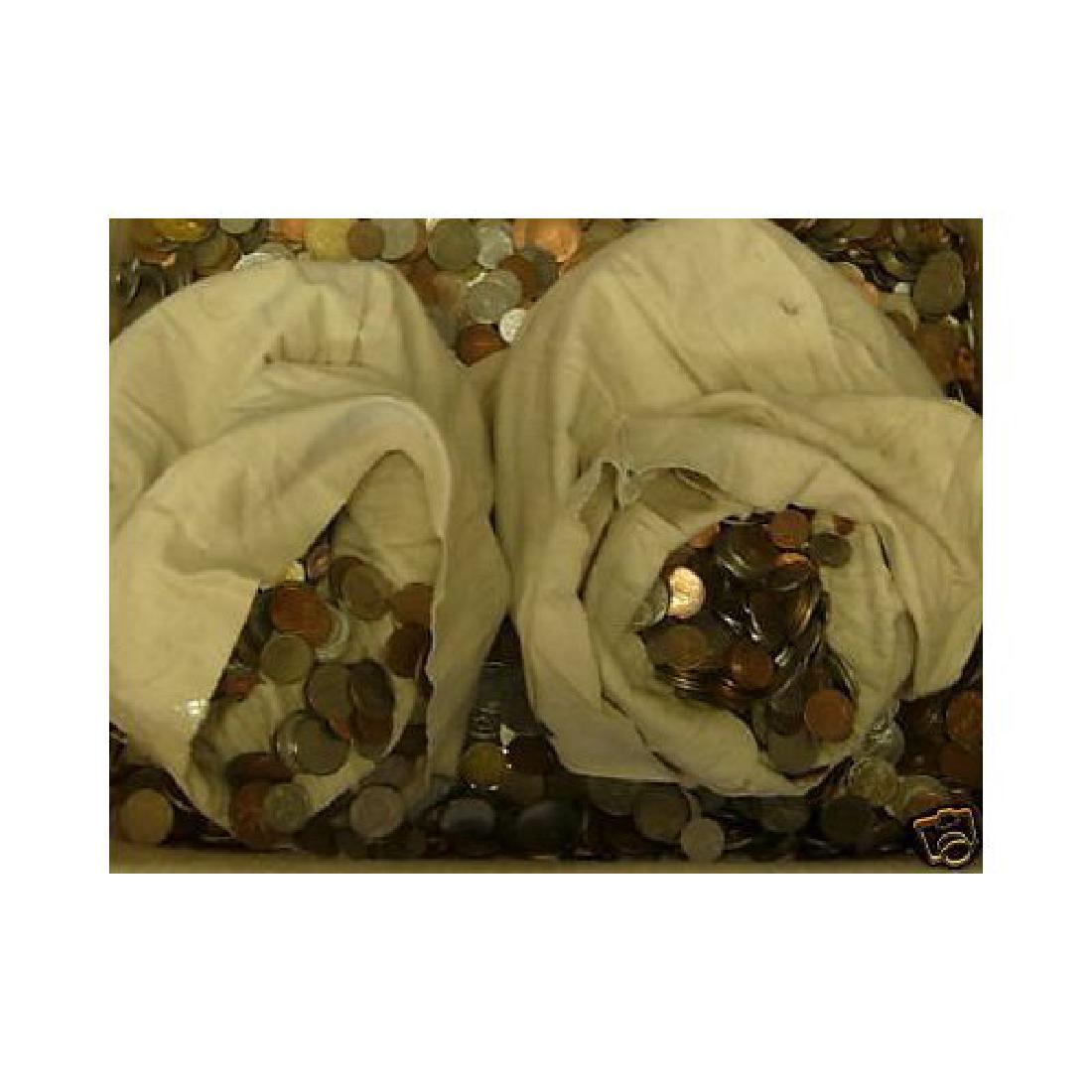 25 lbs Mixed World Coins (1 of 2)