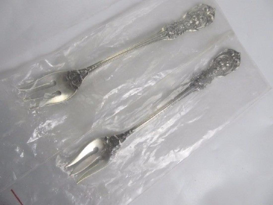 REED & BARTON FRANCIS I STERLING 5 5/8" OYSTER SEAFOOD: REED & BARTON FRANCIS I STERLING 5 5/8" OYSTER SEAFOOD FORKS OLD MARK UNOPENED These fine forks appear to be in excellent condition in the original sleeves. There are no nicks or repairs that were see