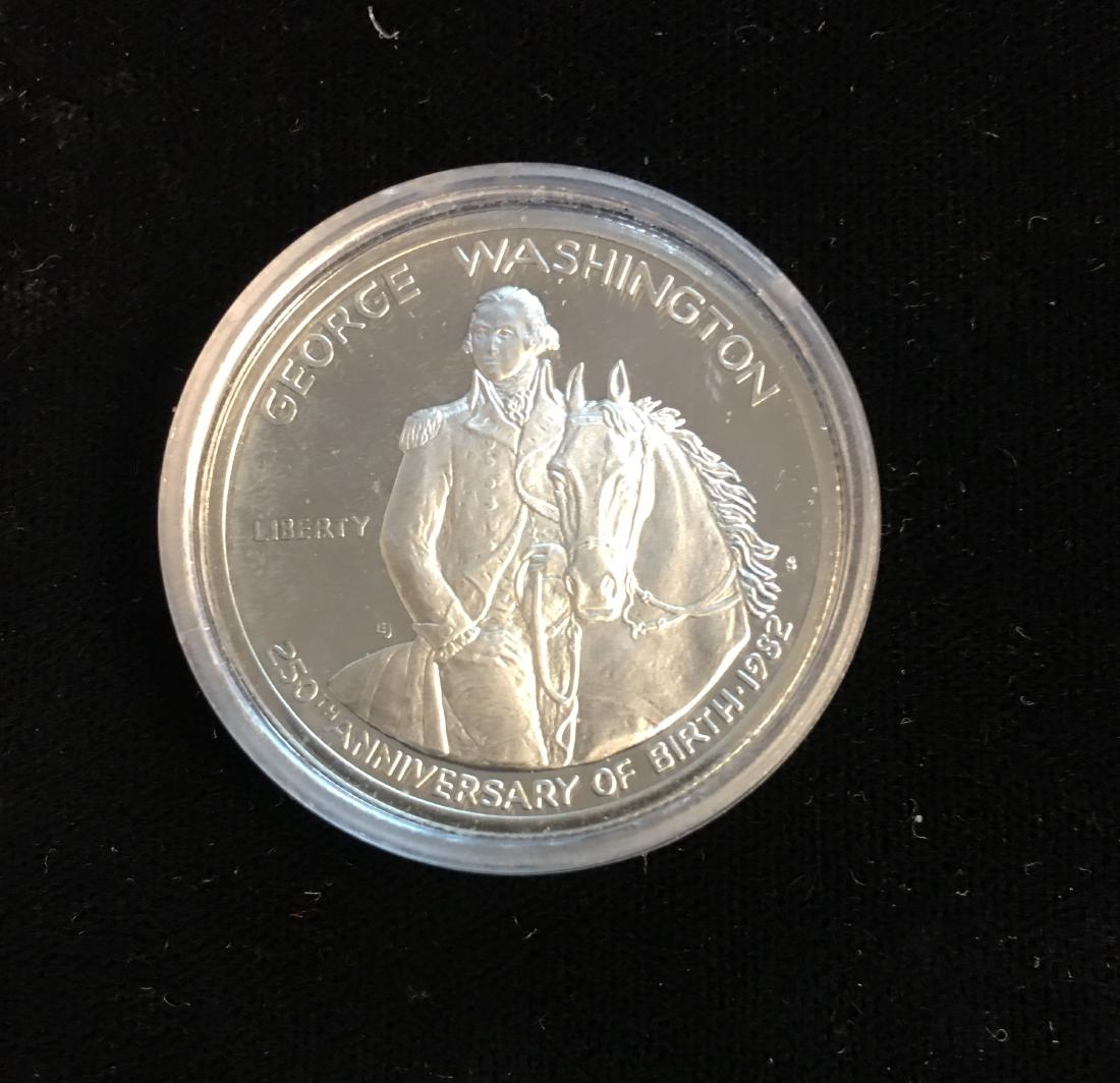 1982-S 50C G.Washington Modern Commemorative Silver (1 of 2)