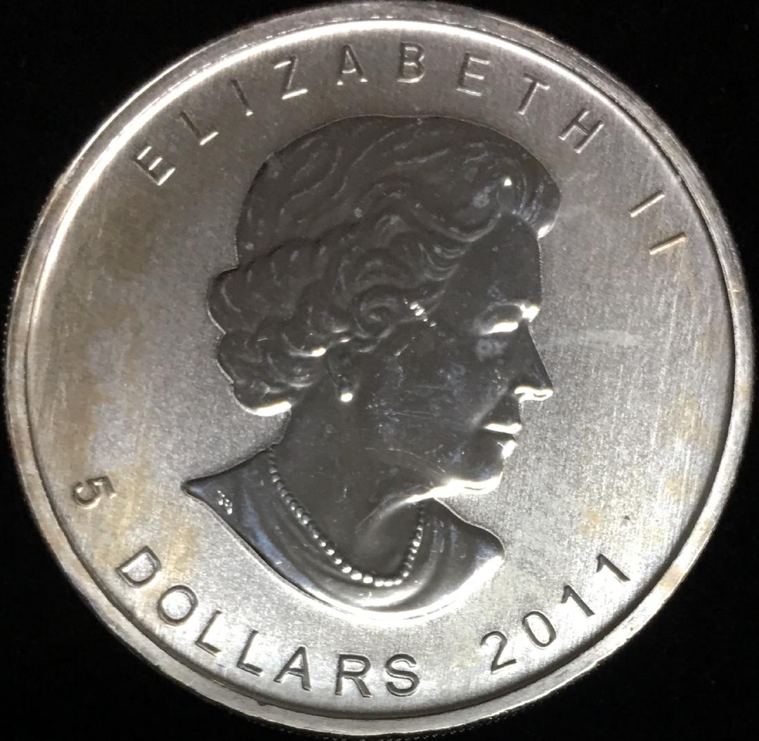 2011 $5 Canada Maple Leaf 1 oz Fine Silver GBU (1 of 2)