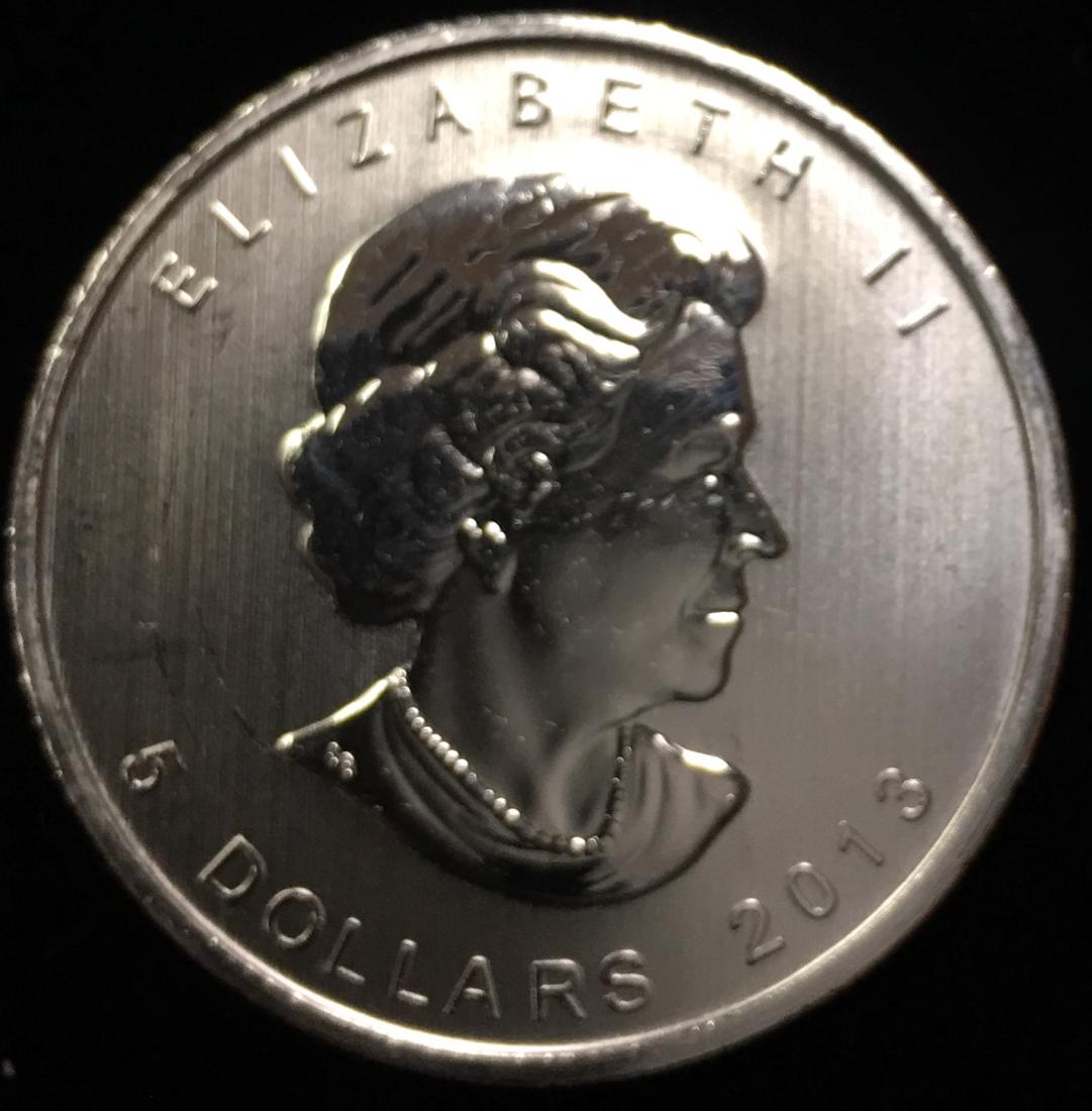 2013 Canada $5 Silver Maple Leaf 1 oz Fine Silver (1 of 2)