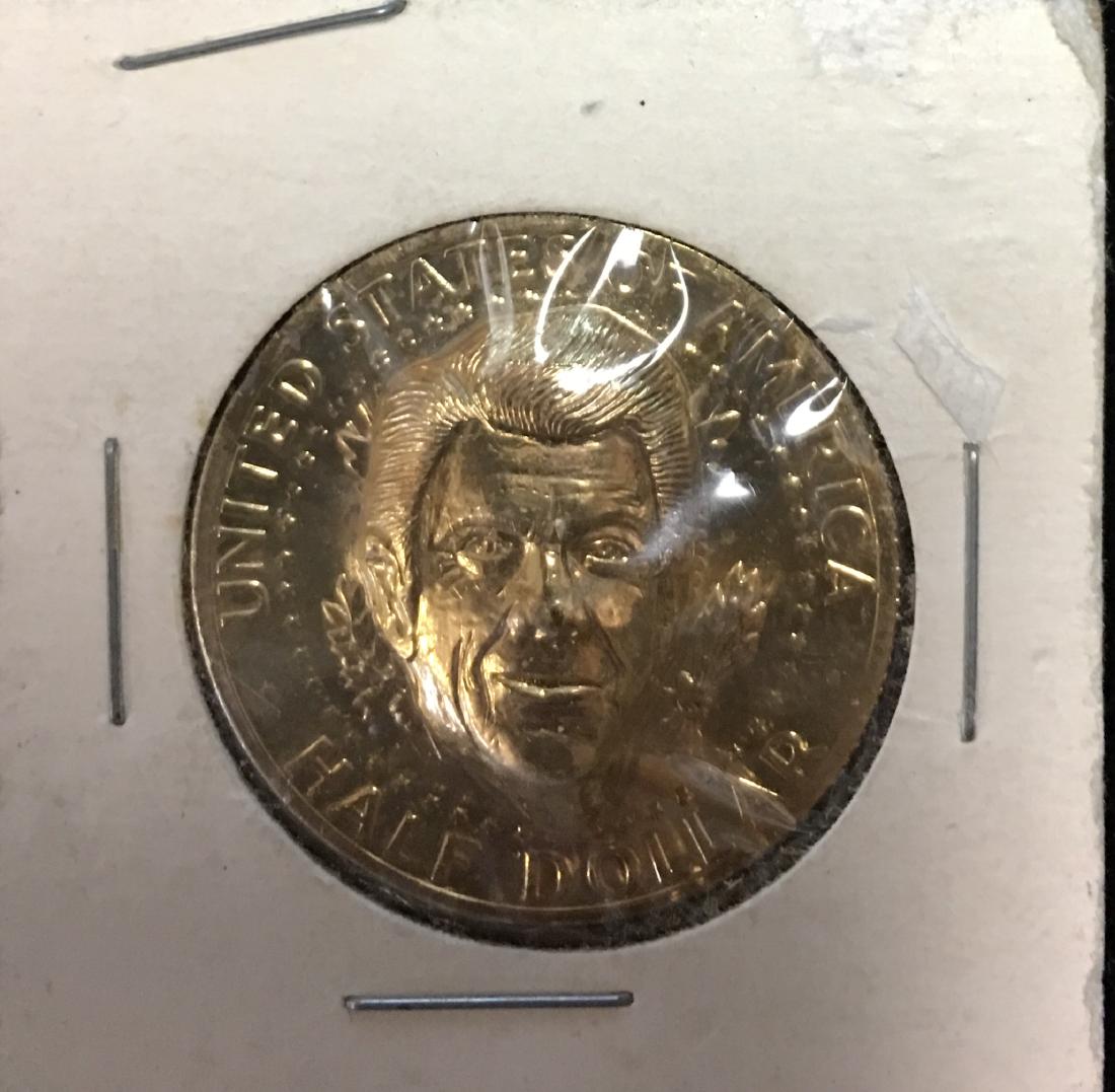 1974 Kennedy Half Dollar JFK 3D (3 DIMENSION) Gold (1 of 2)