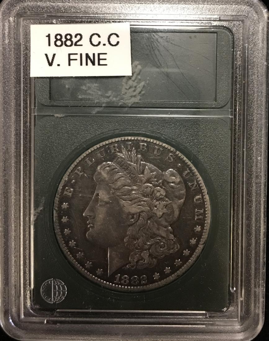 1882-CC $1 Morgan Silver Dollar VF in Plastic Holder (1 of 4)
