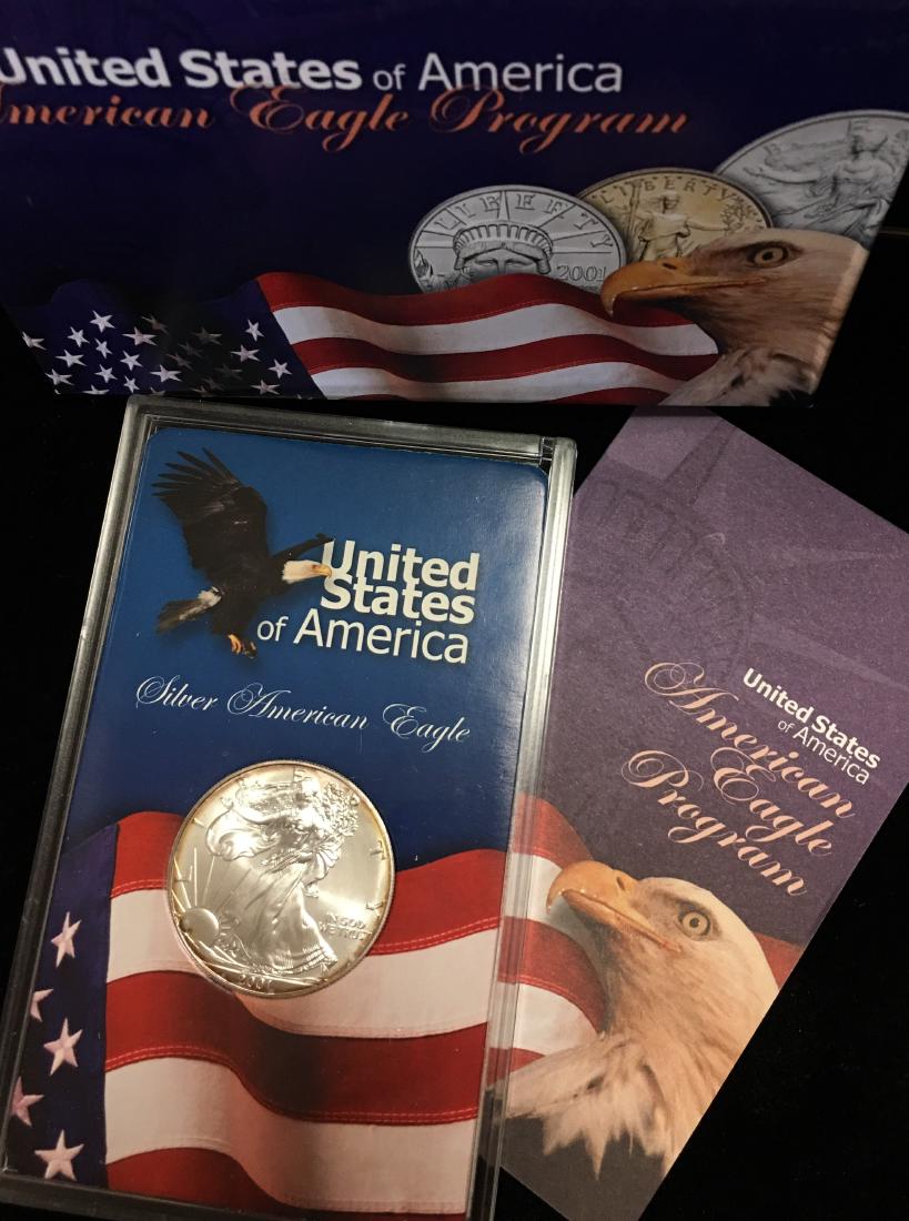 2001 USA American Eagle Program 1oz .999 Fine Silver (1 of 4)
