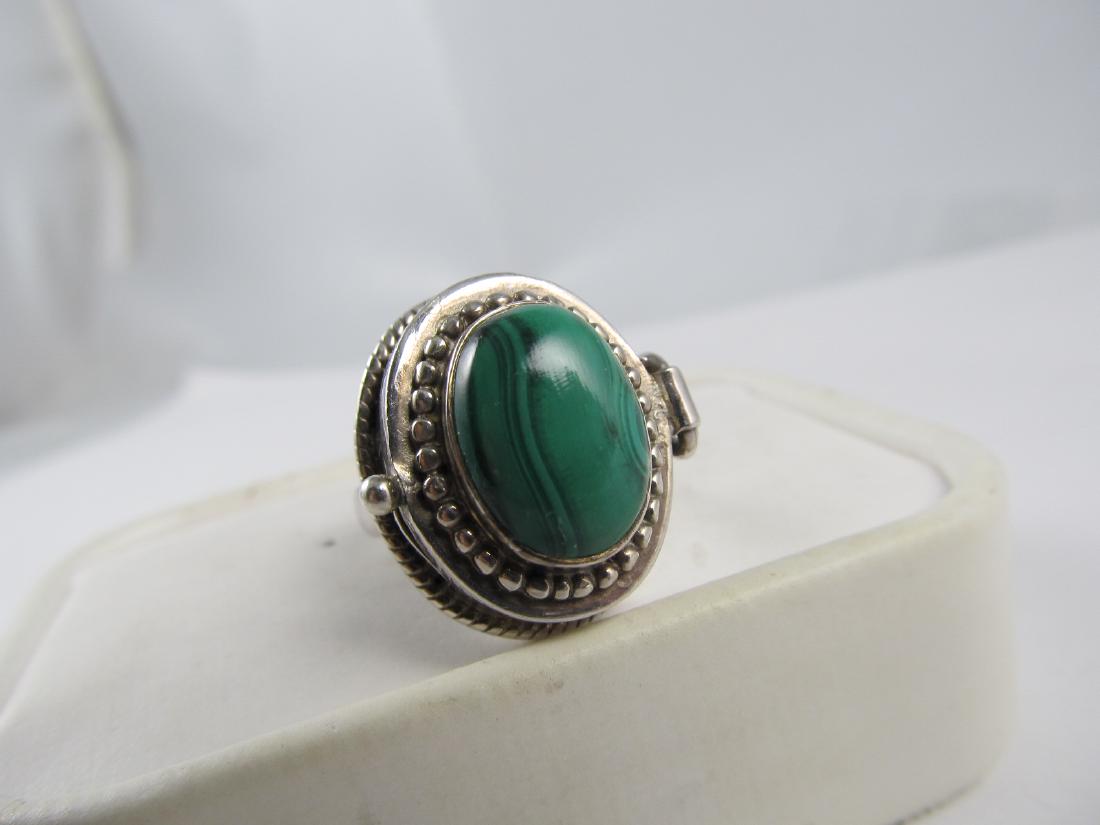 STERLING SILVER 'POISON RING' LIFT TOP MALACHITE 6 (1 of 5)