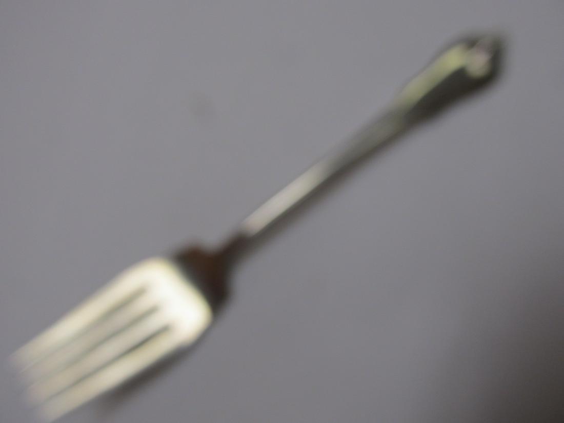 WALLACE SILVERSMITHS GRAND COLONIAL STERLING SILVER: This fine Grand Colonial cold meat or serving fork is in overall excellent condition with very little wear excluding some light scratching. It has a recently polished patina & should polish nicely. It