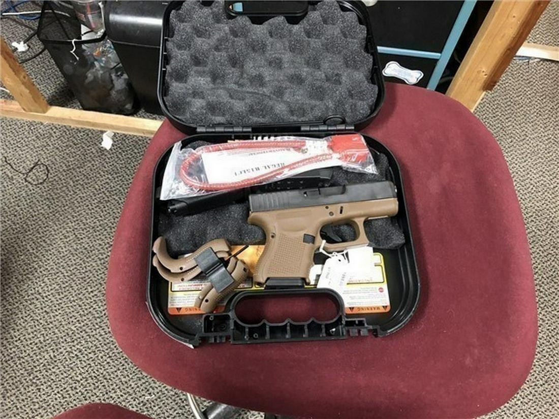Glock 27 Gen4 FDE: This is a Glock, Model 27 Gen4 FDE, chambered in .40 S&W Caliber, 3.25", Generation 4 , 3 mags, black polymer grips, New. Please ask about questions or more pictures before bidding and we will try to 