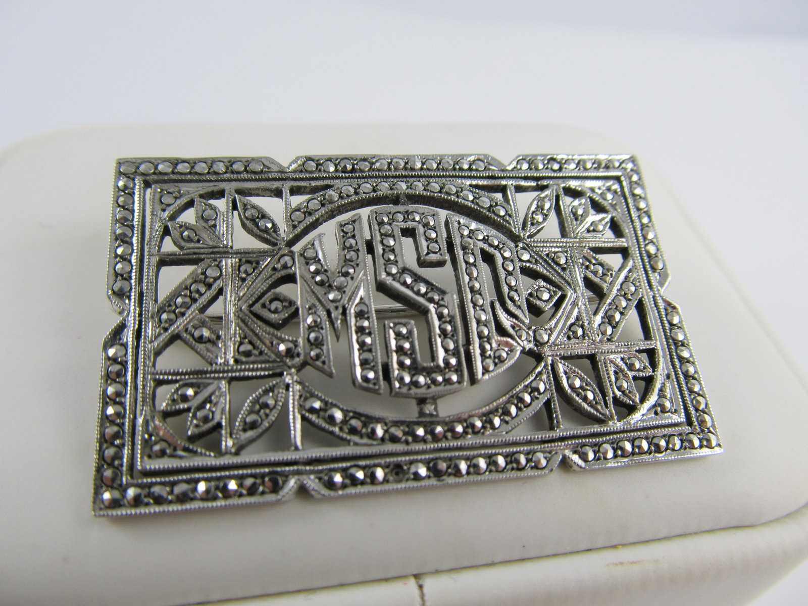 A R STERLING SILVER VINTAGE INITIALS MSD MARCASITE PIN: This finely-made sterling pin features an intricate marcasite inlay accenting the initials MSD. It is in overall excellent condition with no flaws seen. It has a nice finish & should polish nicely aga