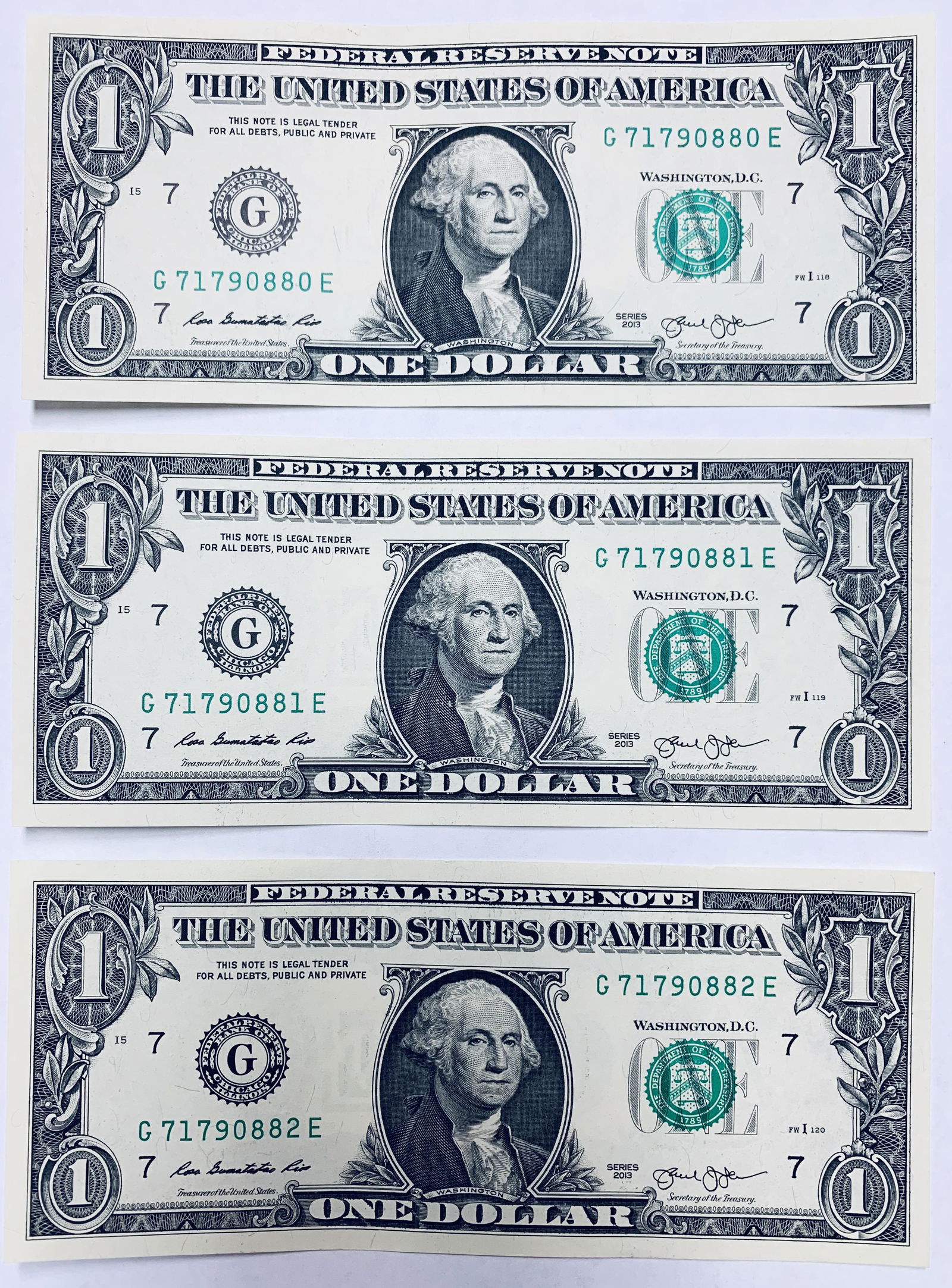 2013 $1 One Dollar Bill Federal Reserve Note Chicago FR: 2013 $1 One Dollar Bill Federal Reserve Note Chicago FR #3001-G Rios & Lew Consecutive Numbers Lot of 3
