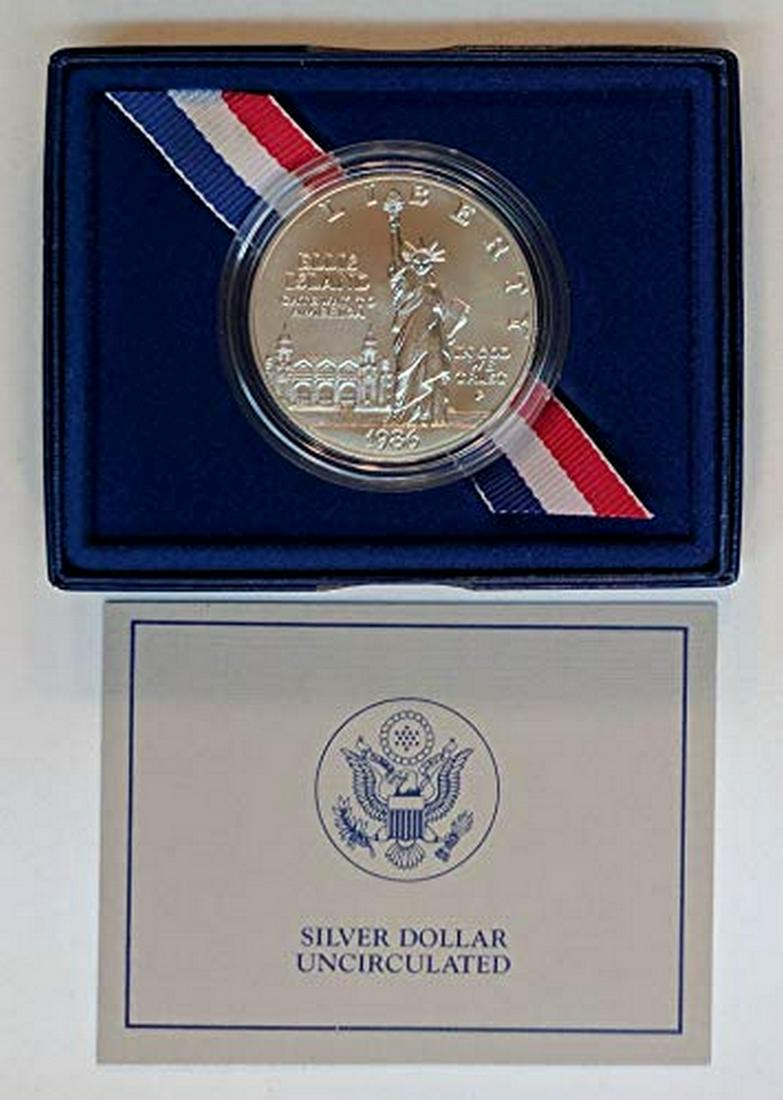 1986-P $1 Statue of Liberty Commemorative Silver Dollar: 1986-P $1 Statue of Liberty Commemorative Silver Dollar in US Mint Original Government Packaging BU
