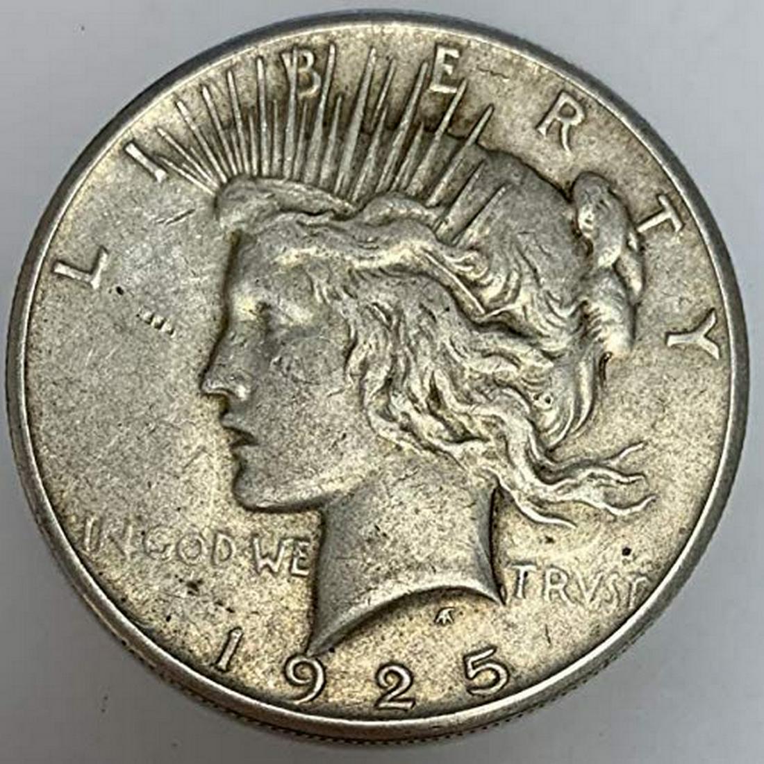 1925 P Peace Silver Dollar $1 XF-AU (1 of 1)
