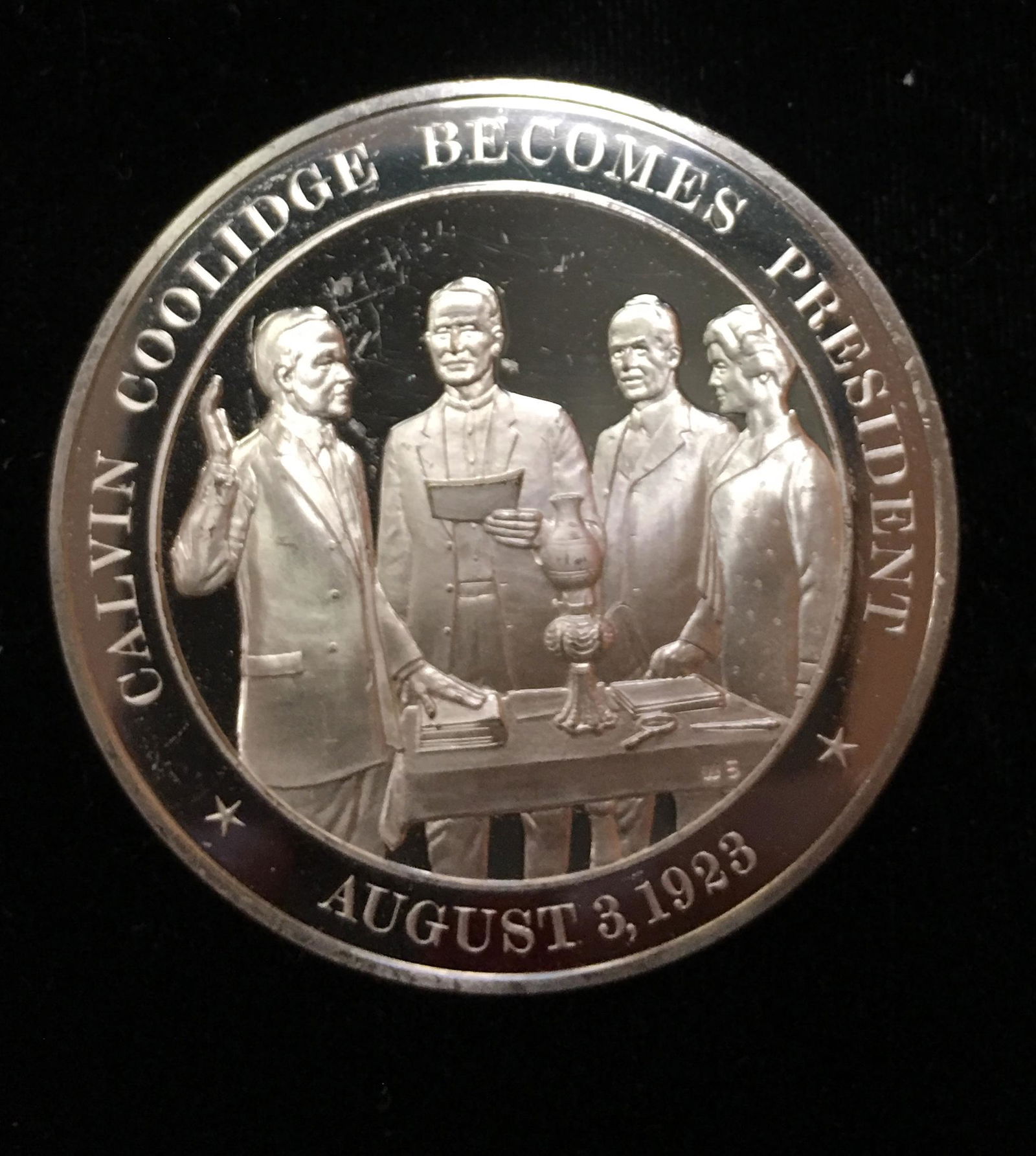 1923 Calvin Coolidge Becomes President 1.23 oz .925 (1 of 2)