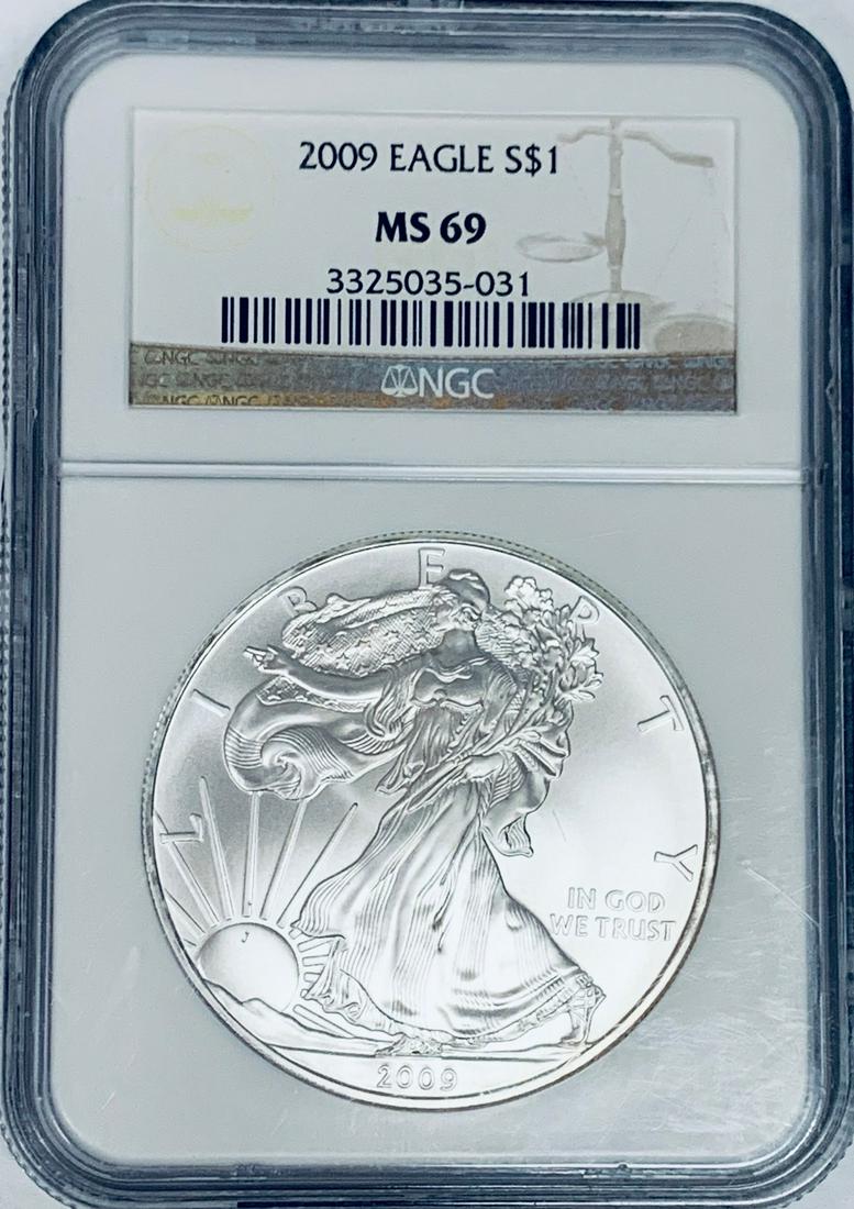 2009 $1 American Silver Eagle NGC MS69 (1 of 4)