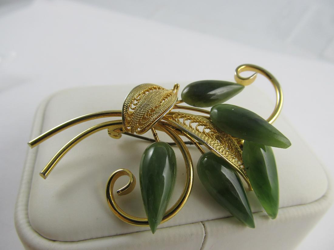 GOLD TONE LEAF PIN 5 CHRYSOPRASE FINE STONES 2 1/2 WIDE (1 of 6)