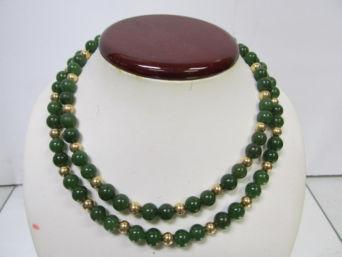 NICE LIGHT GREEN STRAND JADE BEADS GOLD PLATED DIVIDERS (1 of 8)