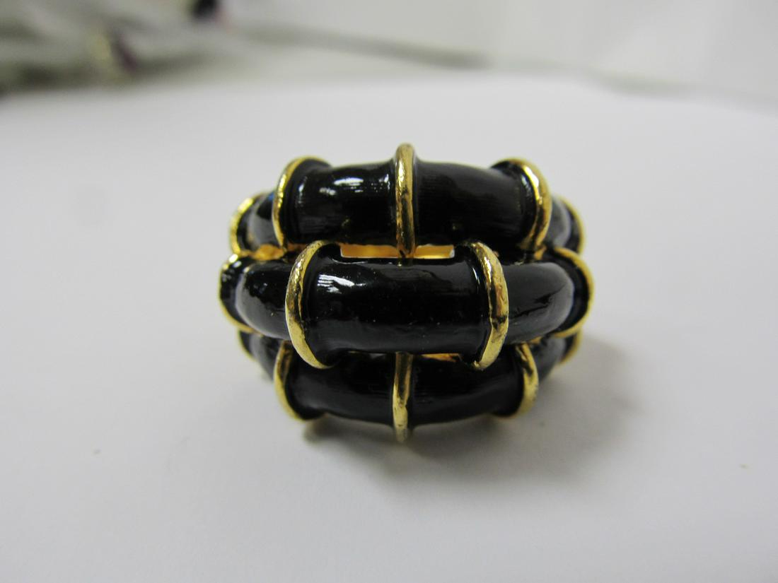 PAULINE RADER GREAT GOLD TONE ENAMEL RING SIZE 4 1/2 (1 of 8)