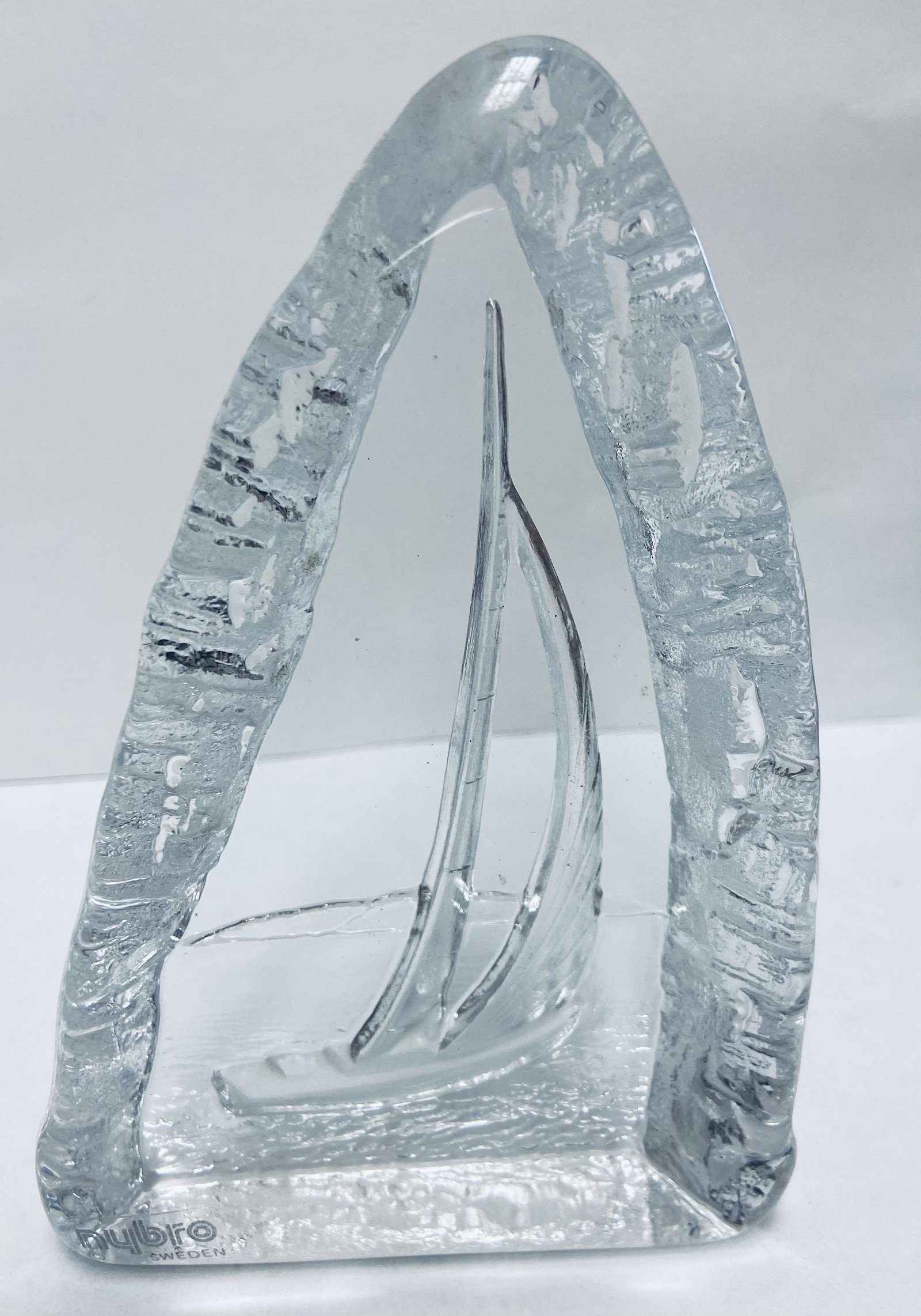 Nybro Sailboat Full Lead Crystal Sweden Paperweight 5: Nybro Sailboat Full Lead Crystal Sweden Paperweight 5 1/4" . This nice Nybro glass Sailboat weight is in outstanding condition with no nicks, chips, or any other flaws seen. Use zoom feature on photos