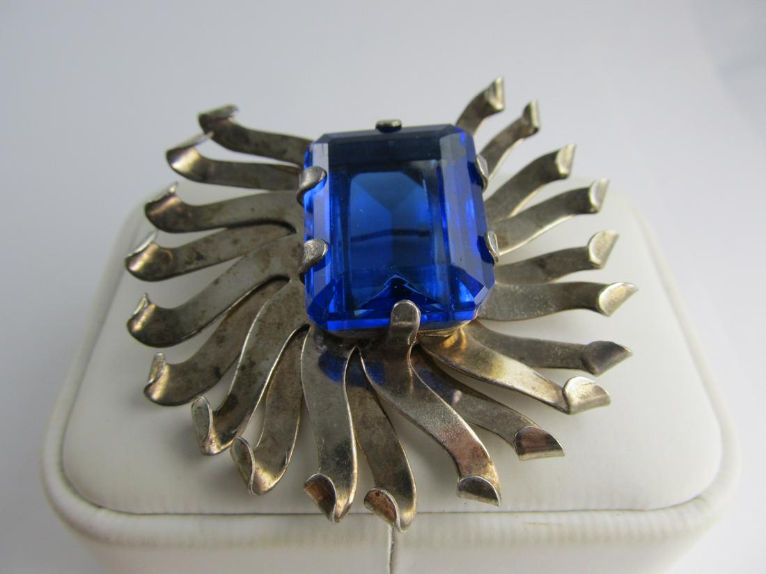 VINTAGE STERLING SILVER GOLD PLATED PIN LARGE BLUE (1 of 6)