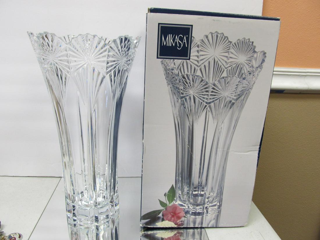 MIKASA VERY FINE CLEAR GLASS VASE 13 3/4" H ORIGINAL (1 of 7)