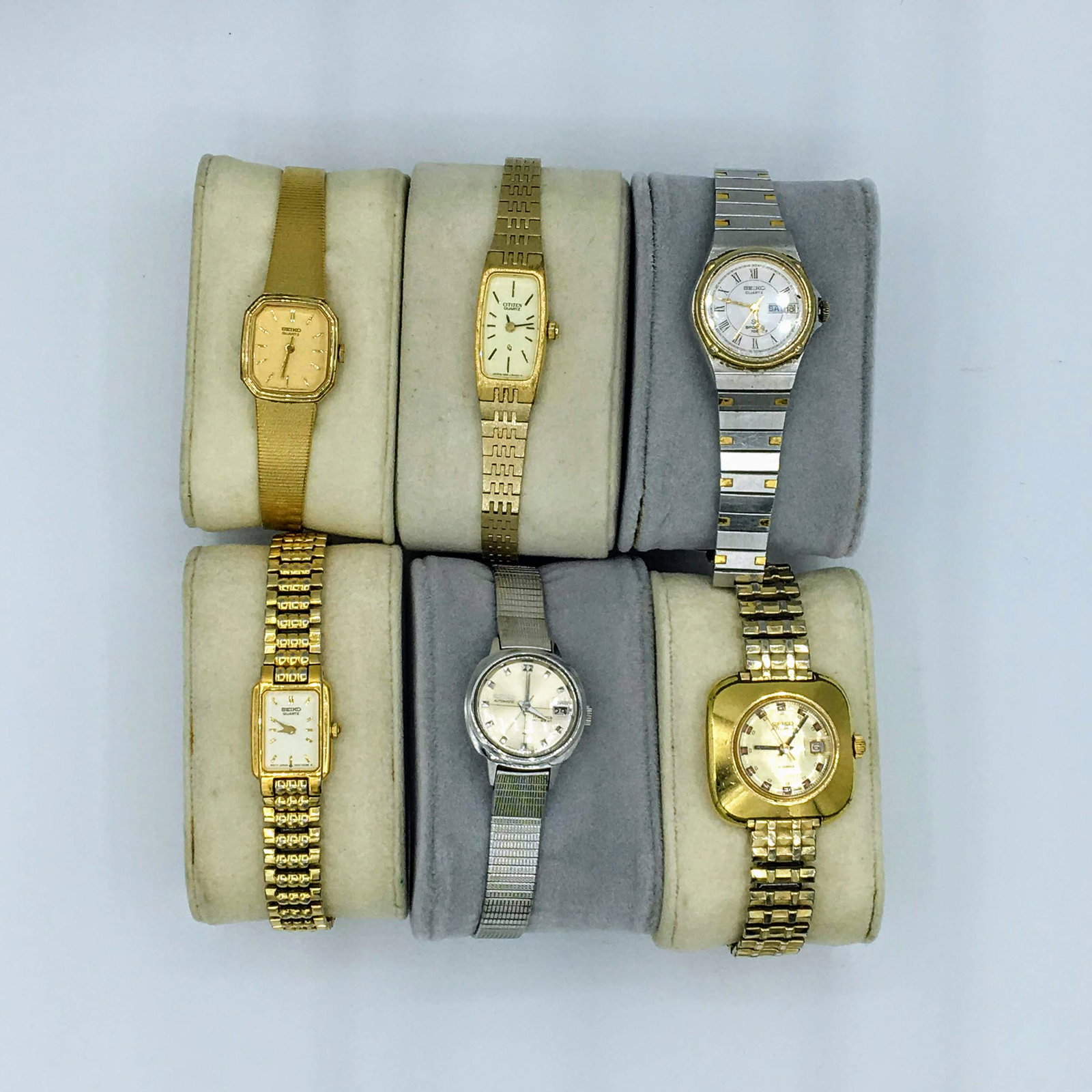 Lot of 6 Seiko Ladies Quartz Wrist Watches As Is: Lot of 6 Seiko Ladies Quartz Wrist Watches As Is. Selling as is for Parts/Repair. See Photos for Condition.